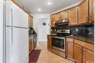 Photo #6: 423736015 Listing