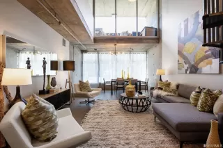 Photo #3: 423736100 Listing