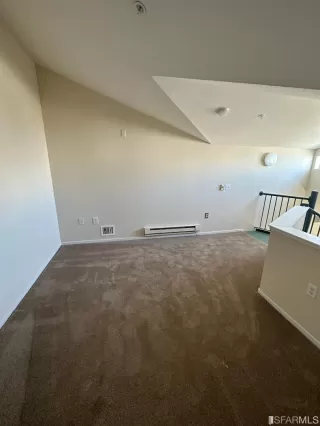 Photo #3: 423736199 Listing