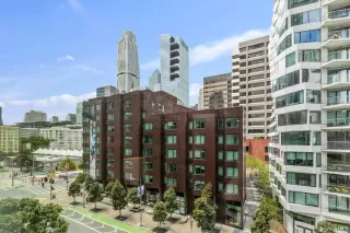 Photo #3: 423736531 Listing