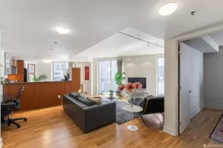 Photo #4: 423736547 Listing