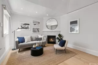 Photo #3: 423736556 Listing 