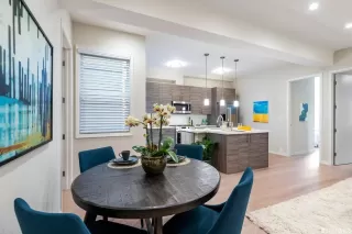 Photo #3: 423736582 Listing