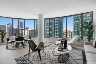 Photo #5: 423738178 Listing 