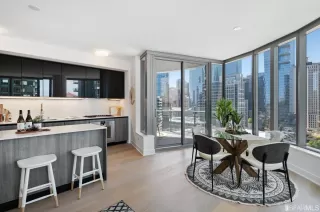 Photo #6: 423738178 Listing 