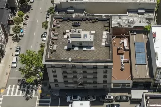 Photo #2: 423738377 Listing