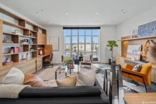 Photo #4: 423738461 Listing