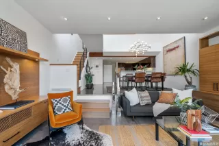 Photo #6: 423738461 Listing