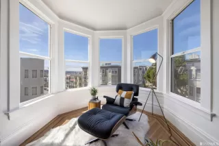 Photo #5: 423738990 Listing