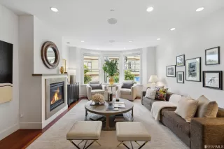 Photo #2: 423738991 Listing 