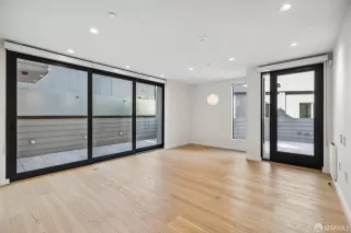 Photo #2: 423739333 Listing