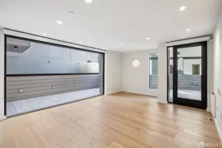 Photo #3: 423739333 Listing