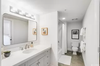 Photo #4: 423739449 Listing