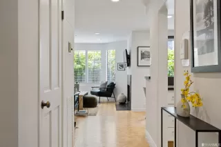 Photo #5: 423739624 Listing 