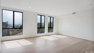 Photo #3: 423739719 Listing