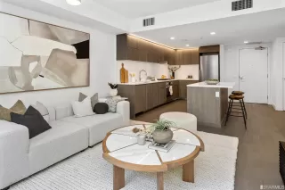 Photo #4: 423740405 Listing 