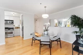 Photo #6: 423740549 Listing 