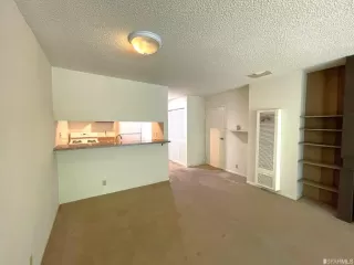 Photo #6: 423740790 Listing 