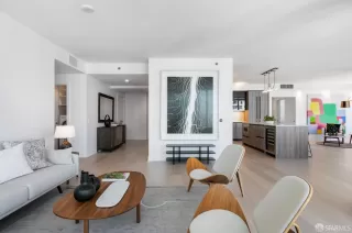 Photo #6: 423740828 Listing