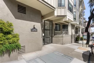 Photo #4: 423740922 Listing 