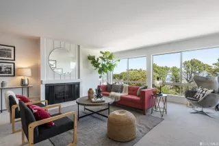 Photo #1: 423741156 Listing 