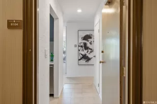 Photo #4: 423741156 Listing 