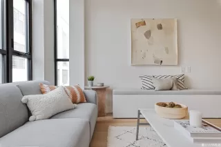 Photo #4: 423742615 Listing