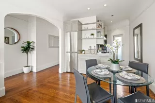 Photo #5: 423743349 Listing 