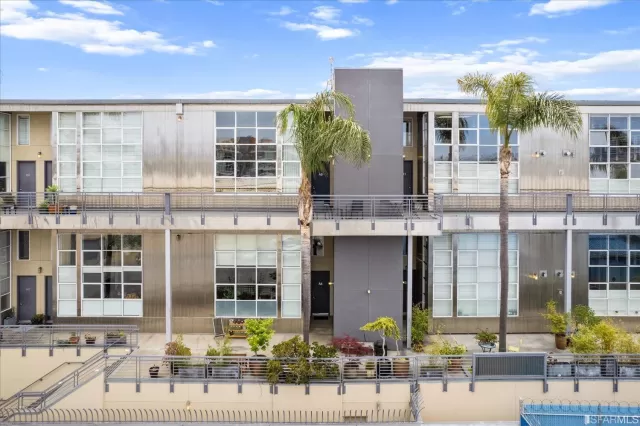 MLS: 423743857 Condo For Sale
