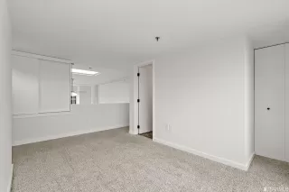 Photo #6: 423744573 Listing