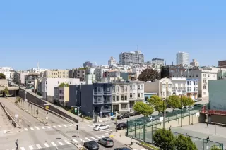 Photo #4: 423745189 Listing