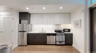 Photo #6: 423745397 Listing