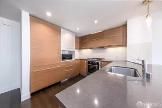 Photo #3: 423745483 Listing 