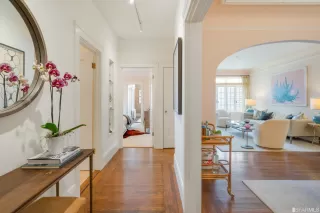 Photo #4: 423745676 Listing 