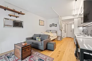 Photo #3: 423745742 Listing