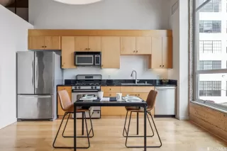 Photo #5: 423746170 Listing