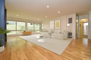 Photo #5: 423746231 Listing 