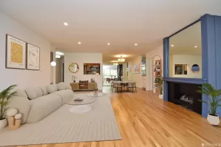 Photo #6: 423746231 Listing 