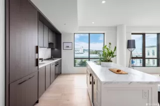 Photo #5: 423746241 Listing