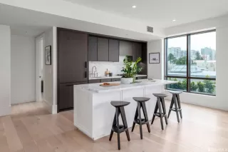 Photo #6: 423746241 Listing