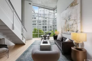 Photo #4: 423746510 Listing