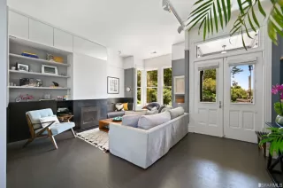 Photo #5: 423746636 Listing 