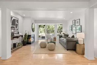 Photo #3: 423746896 Listing 