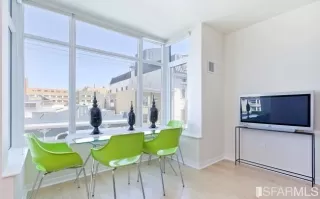 Photo #4: 423747332 Listing 