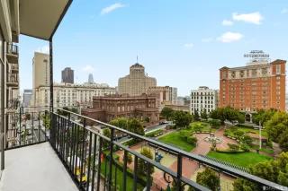 Photo #5: 423748278 Listing