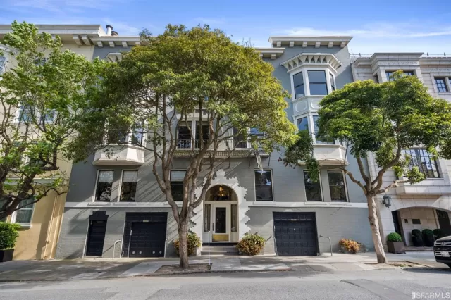 MLS: 423748659 Condo For Sale