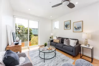 Photo #6: 423748822 Listing