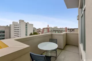 Photo #5: 423748858 Listing 