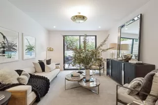 Photo #3: 423749062 Listing