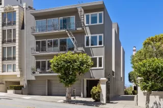 Photo #2: 423749368 Listing